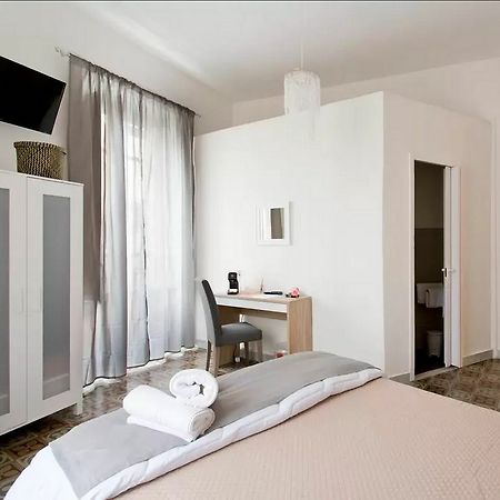 Bb Essenze Bed & Breakfast Палермо Екстериор снимка