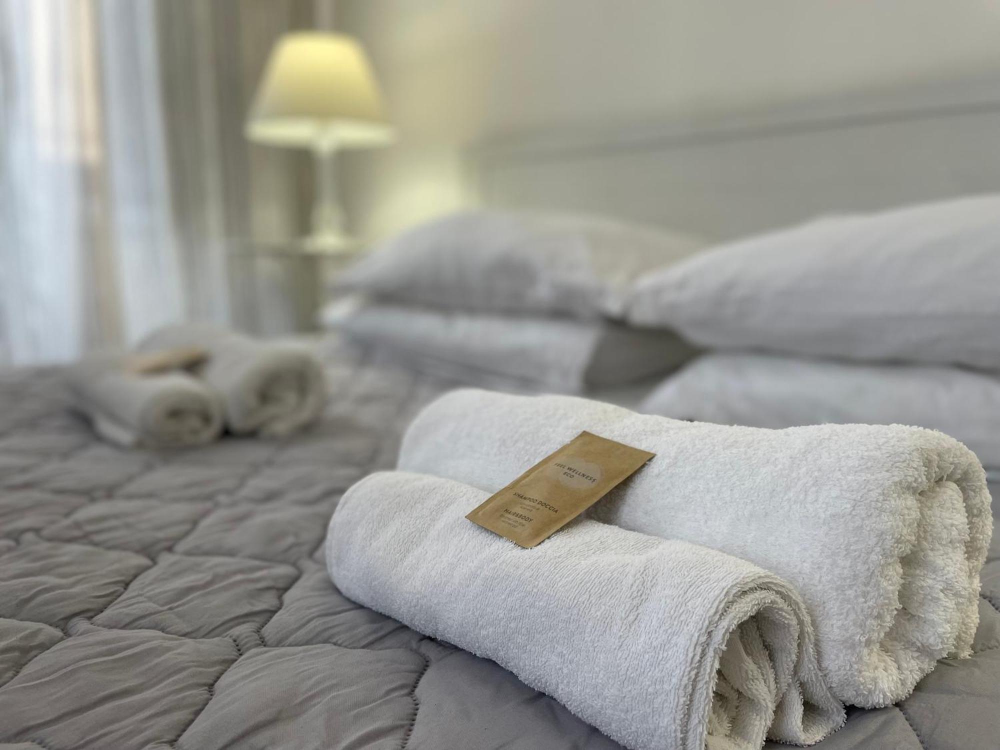 Bb Essenze Bed & Breakfast Палермо Екстериор снимка