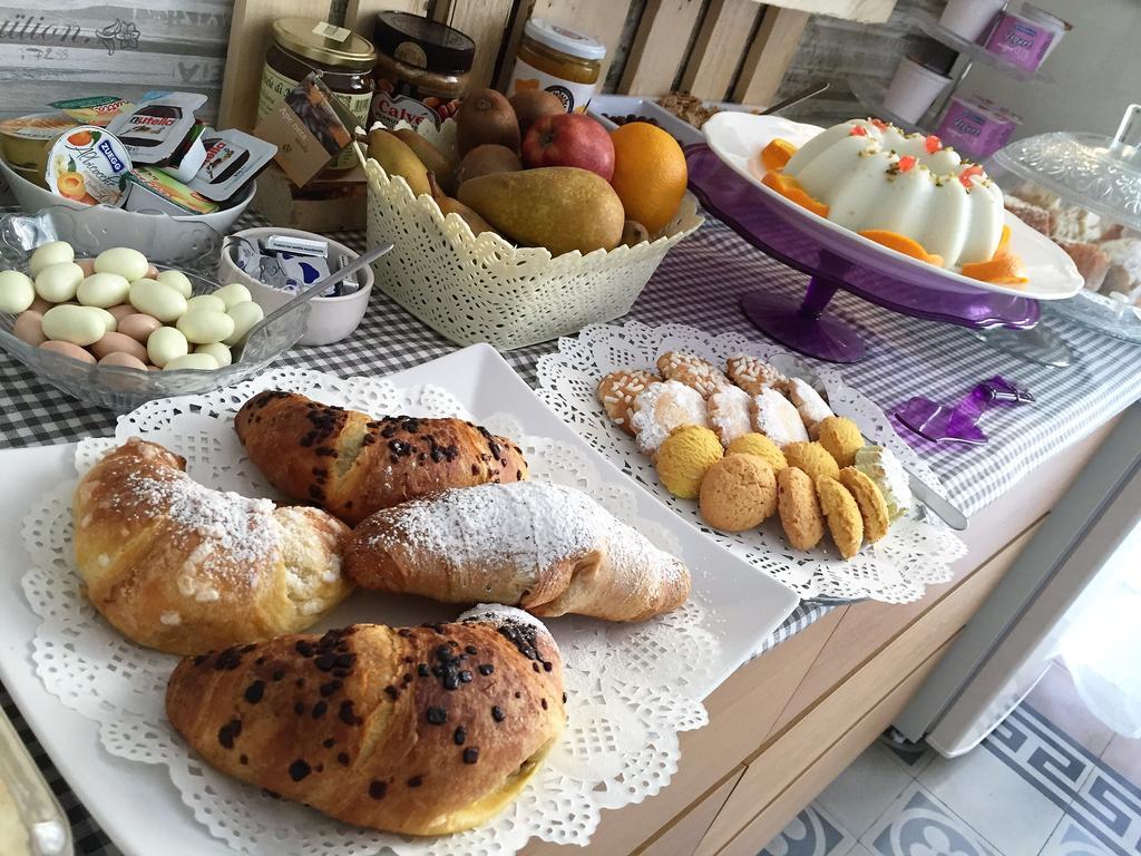 Bb Essenze Bed & Breakfast Палермо Екстериор снимка